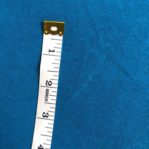 Gymshark Tee Shirt - Picture 4 of 8